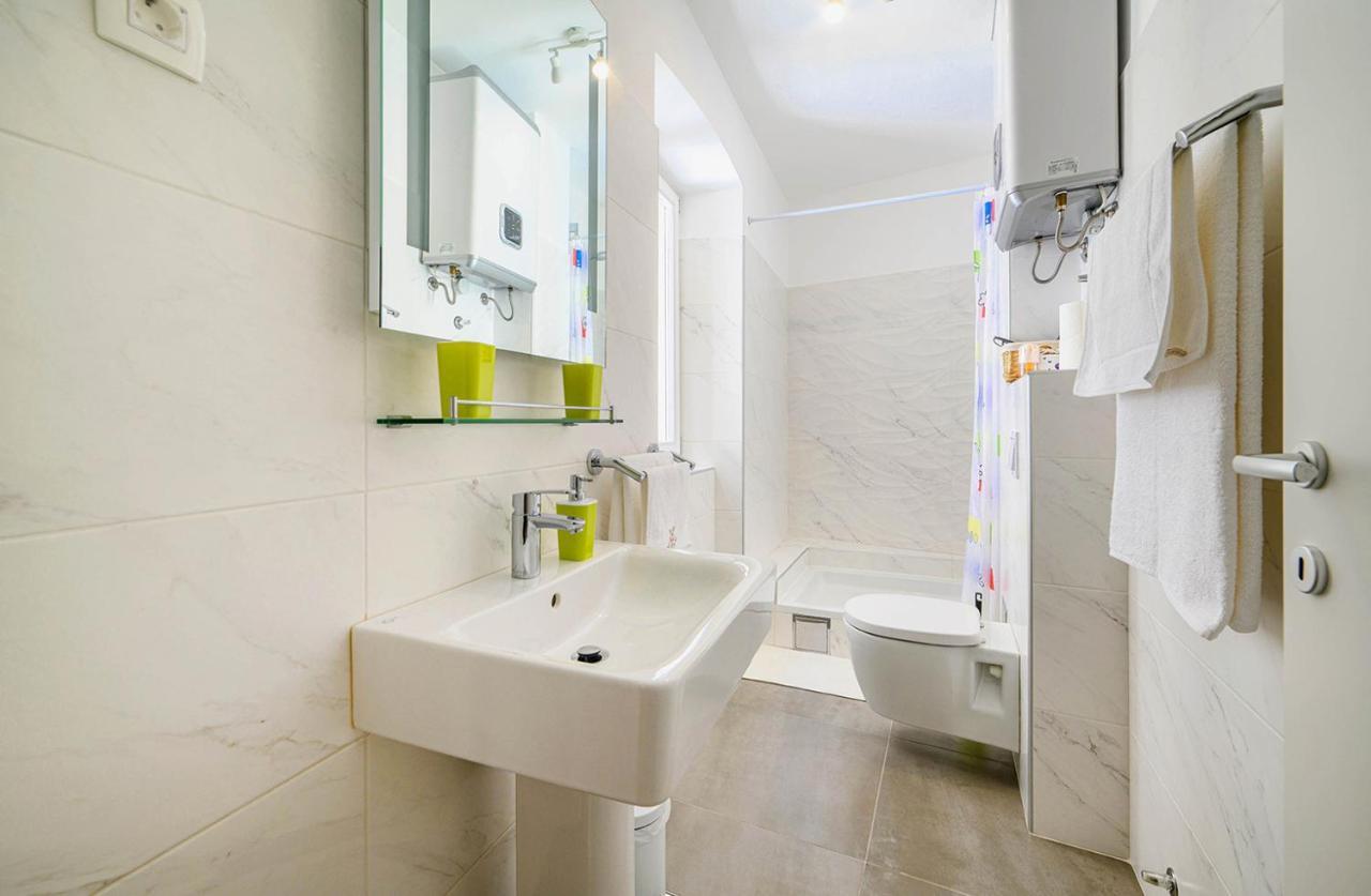 Apartments Festum ชิเบนิก ภายนอก รูปภาพ